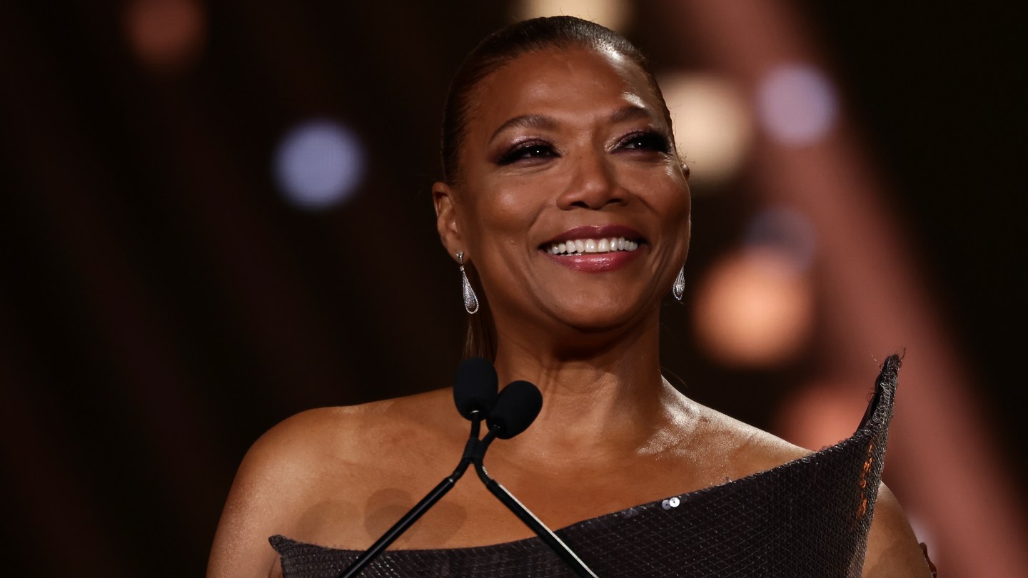 Queen Latifah on hosting AMAs: 'Everyone needs to feel that energy from me'